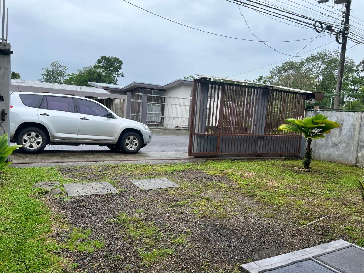 Casa Laureles Villa Guápiles Exteriör bild